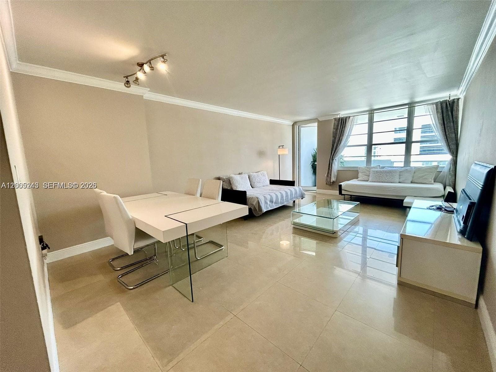 100 Lincoln Rd # 1010, Miami Beach FL 33139 — 3