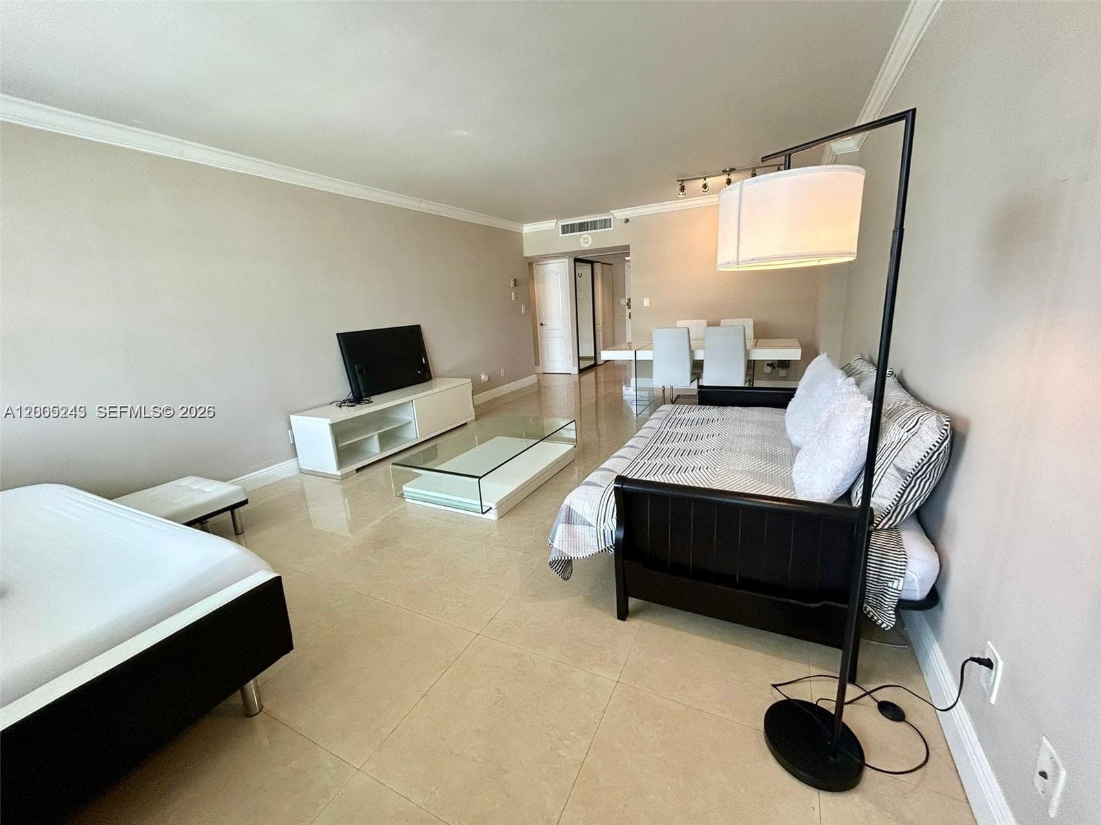100 Lincoln Rd # 1010, Miami Beach FL 33139 — 1