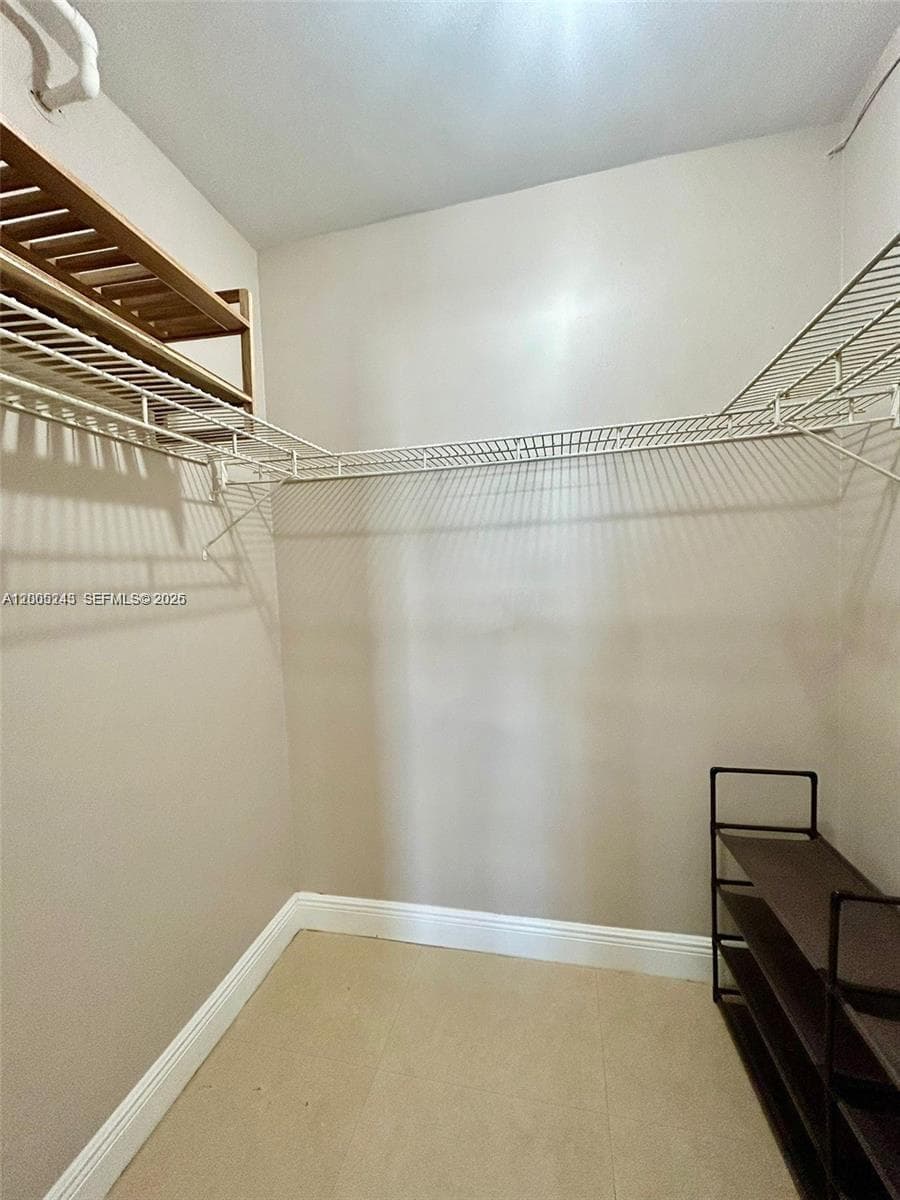 100 Lincoln Rd # 1010, Miami Beach FL 33139 — 8