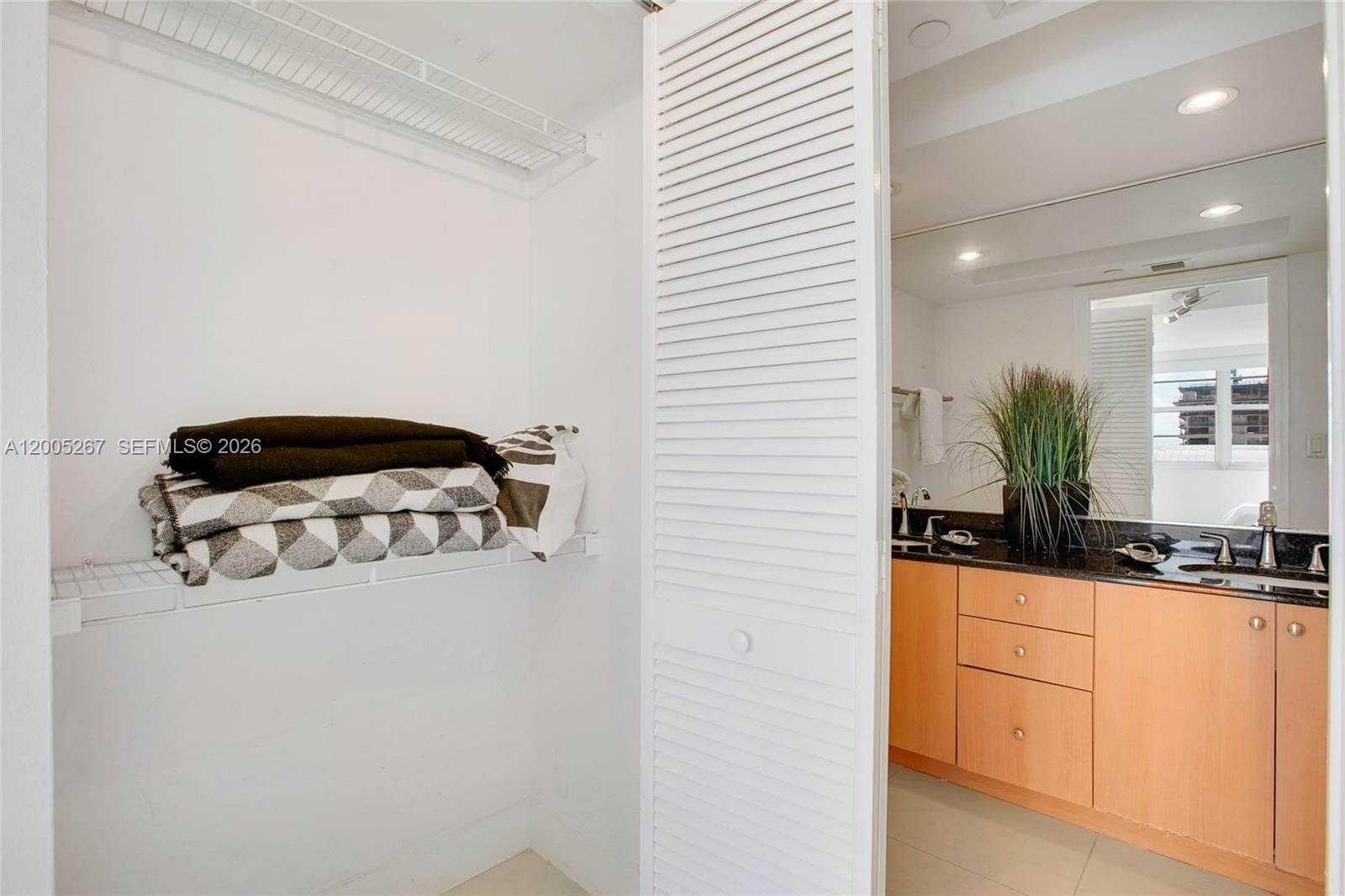 6917 Collins Ave # 820, Miami Beach FL 33141 — 17