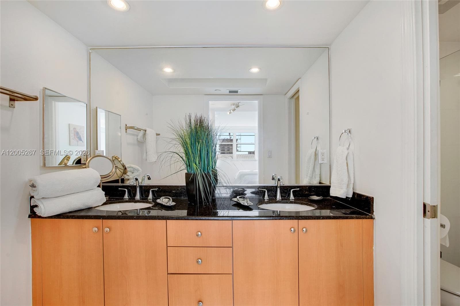 6917 Collins Ave # 820, Miami Beach FL 33141 — 15
