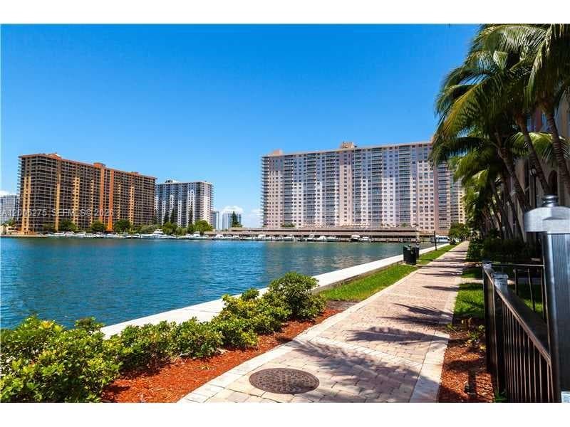 17100 N Bay Rd # 1517, Sunny Isles Beach FL 33160 — 22