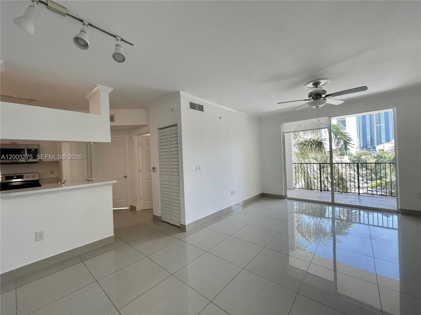 17100 N Bay Rd # 1517, Sunny Isles Beach FL 33160 — 1