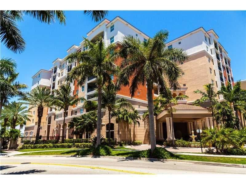 17100 N Bay Rd # 1517, Sunny Isles Beach FL 33160 — 19
