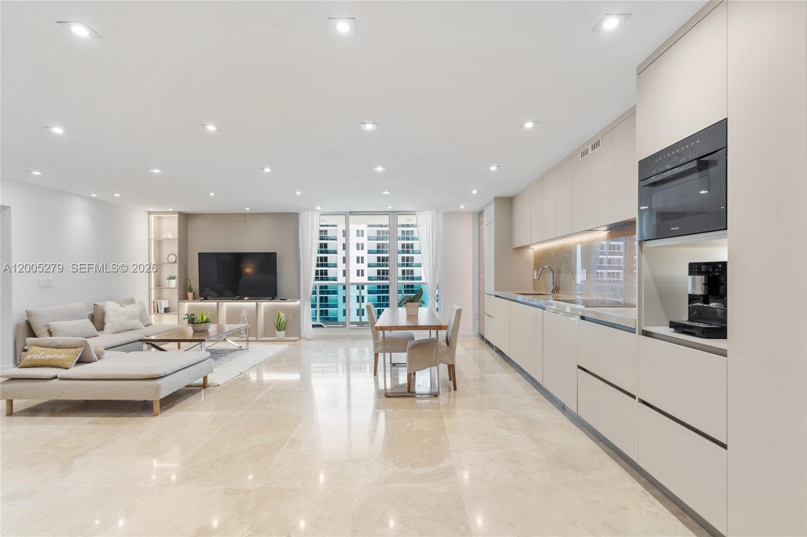 2301 Collins # 1011, Miami Beach FL 33139 — 2