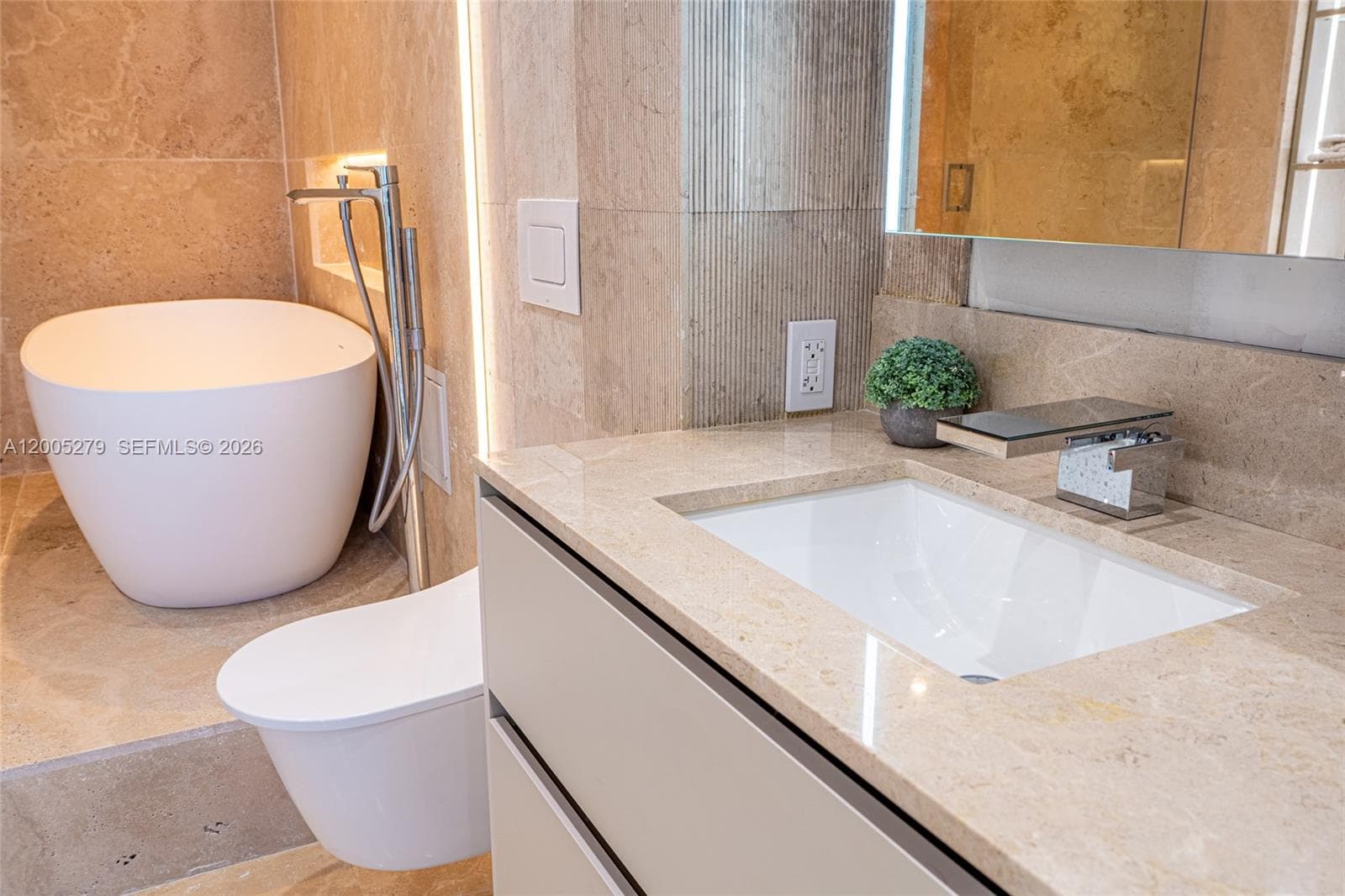 2301 Collins # 1011, Miami Beach FL 33139 — 9