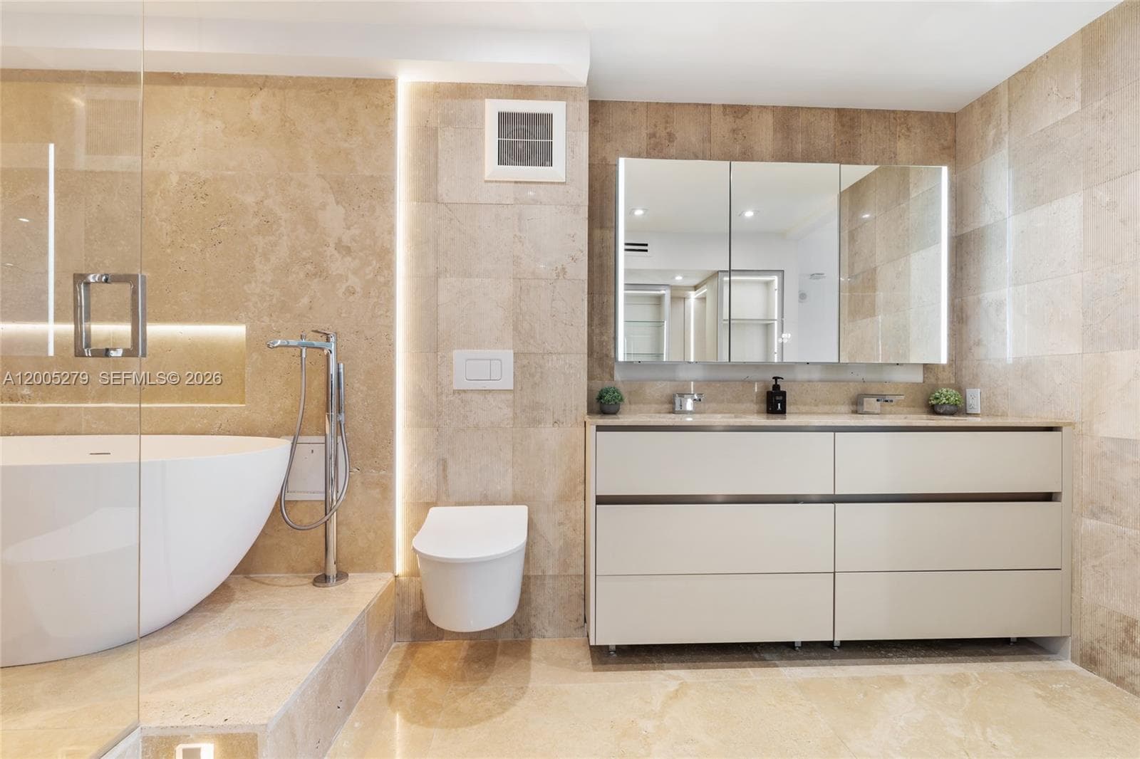 2301 Collins # 1011, Miami Beach FL 33139 — 11