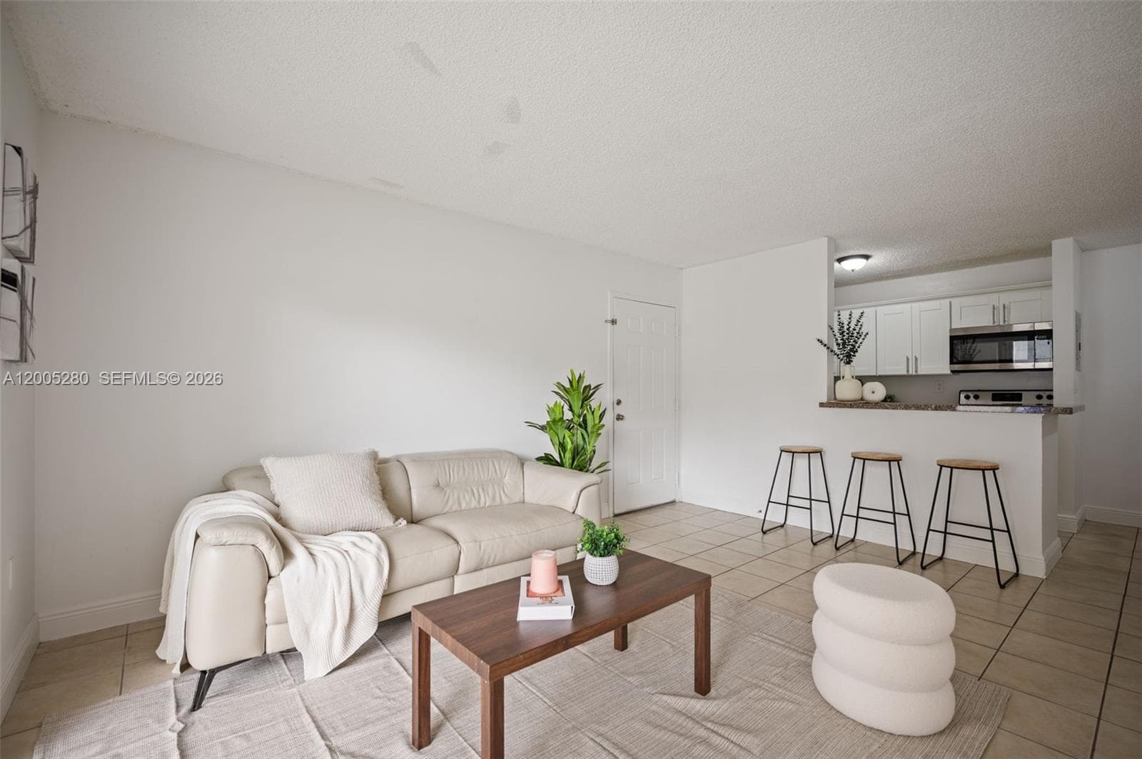 7195 NW 179th St # 106, Hialeah FL 33015 — 6