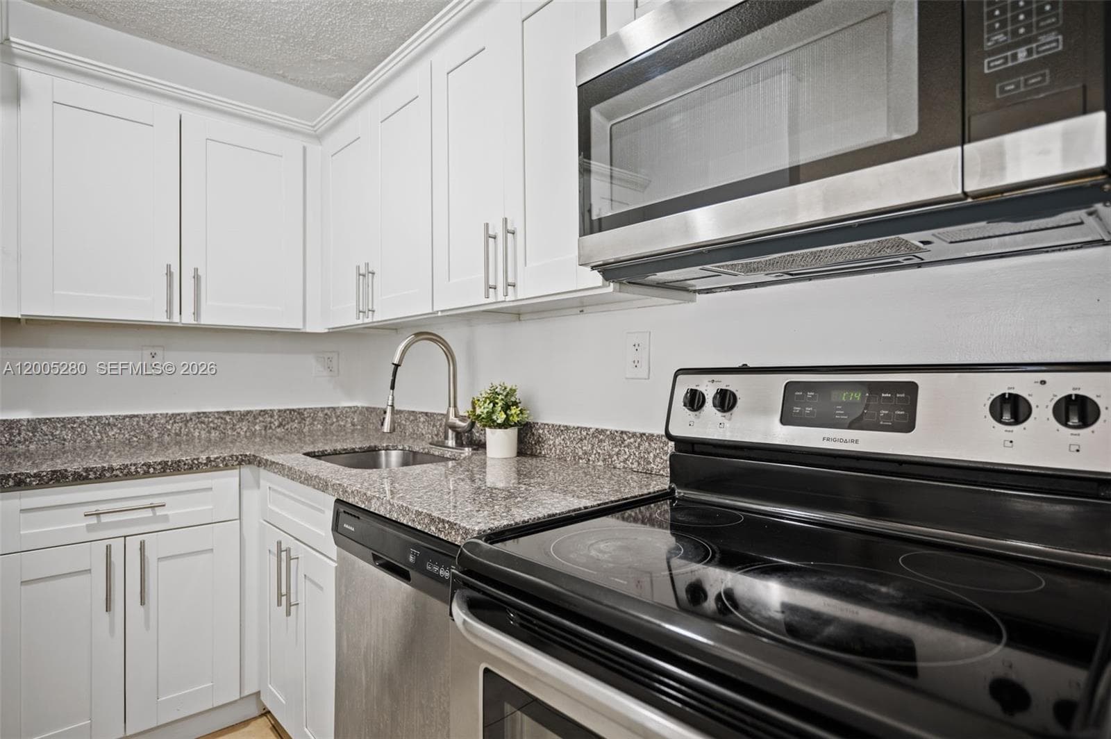 7195 NW 179th St # 106, Hialeah FL 33015 — 5