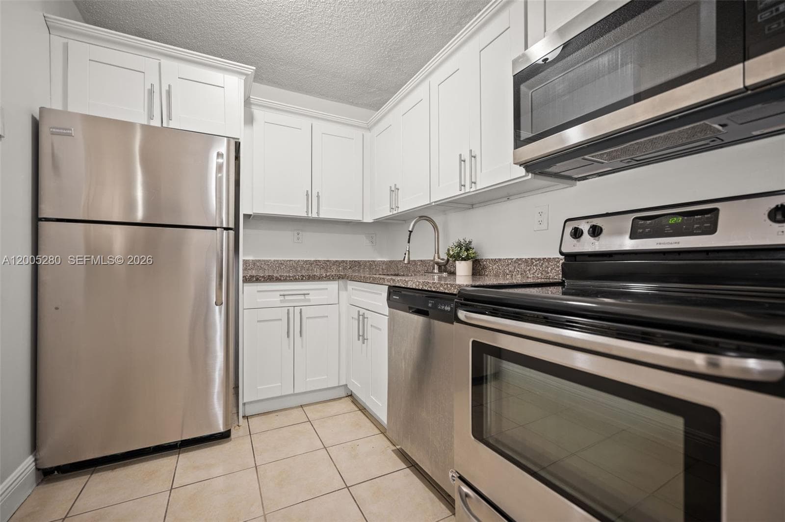 7195 NW 179th St # 106, Hialeah FL 33015 — 15