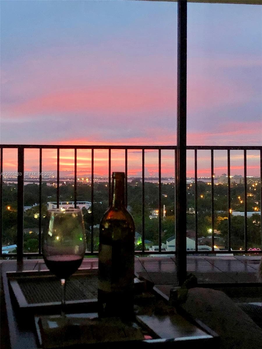 2625 Collins Ave # 1508, Miami Beach FL 33140 — 17