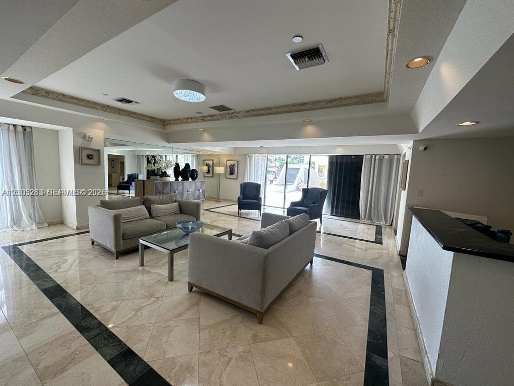 2625 Collins Ave # 1508, Miami Beach FL 33140 — 20
