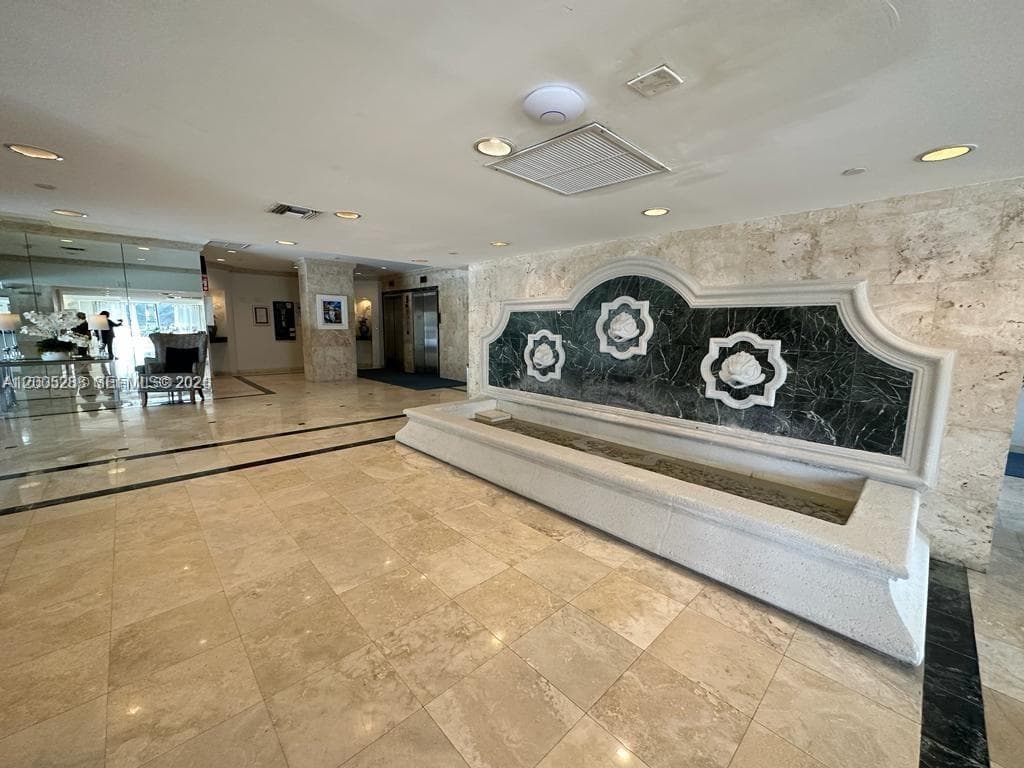 2625 Collins Ave # 1508, Miami Beach FL 33140 — 21