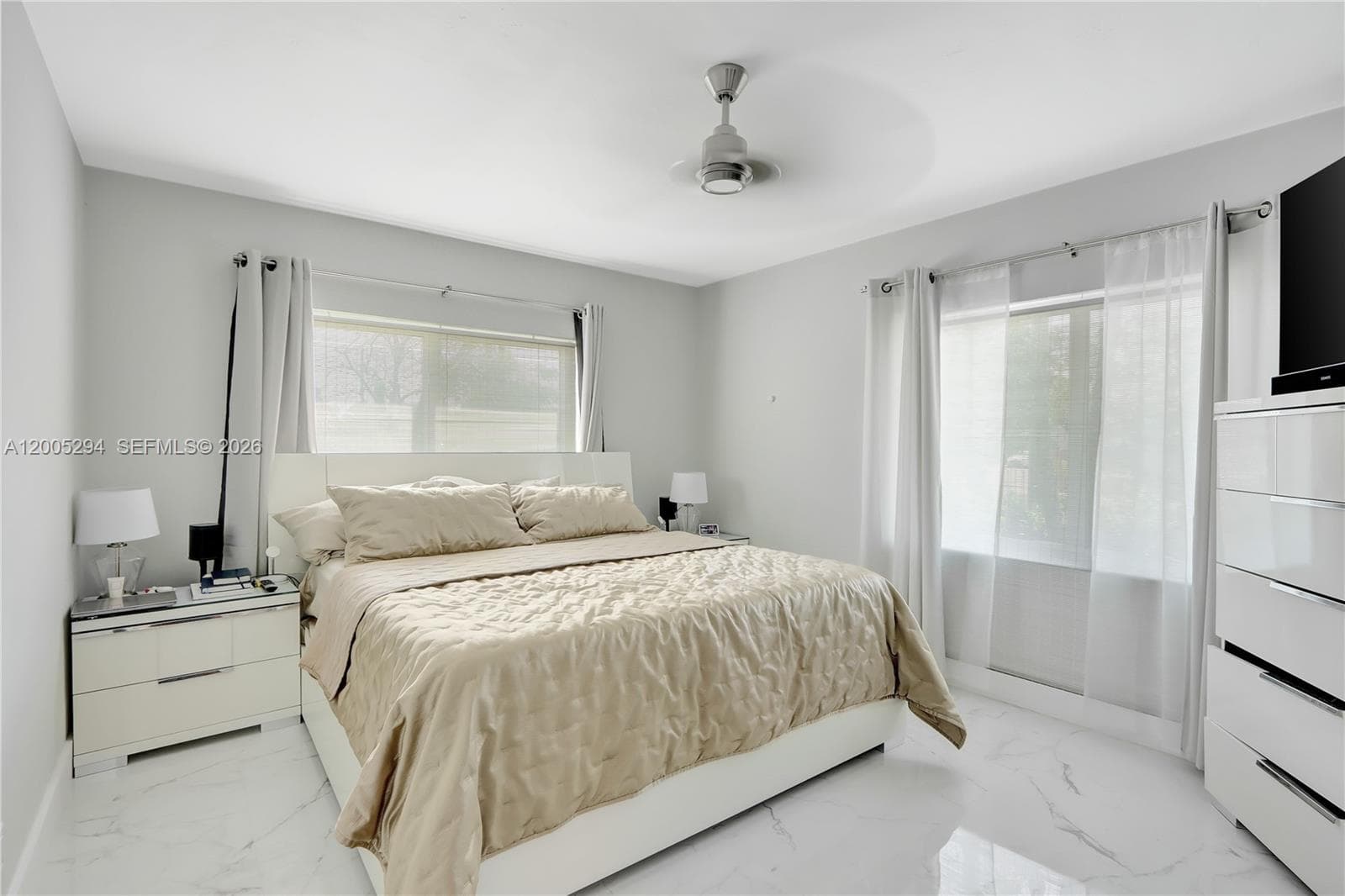 2101 NW 26th St, Miami FL 33142 — 16