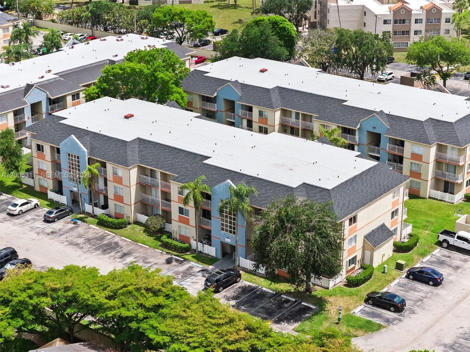 18880 NW 57th Ave # 301, Hialeah FL 33015 — 32