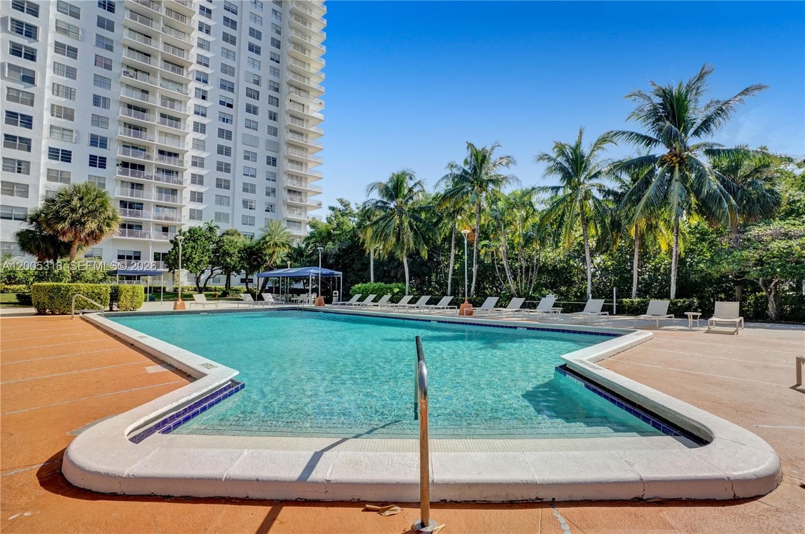 2851 NE 183rd St # 2012E, Aventura FL 33160 — 52
