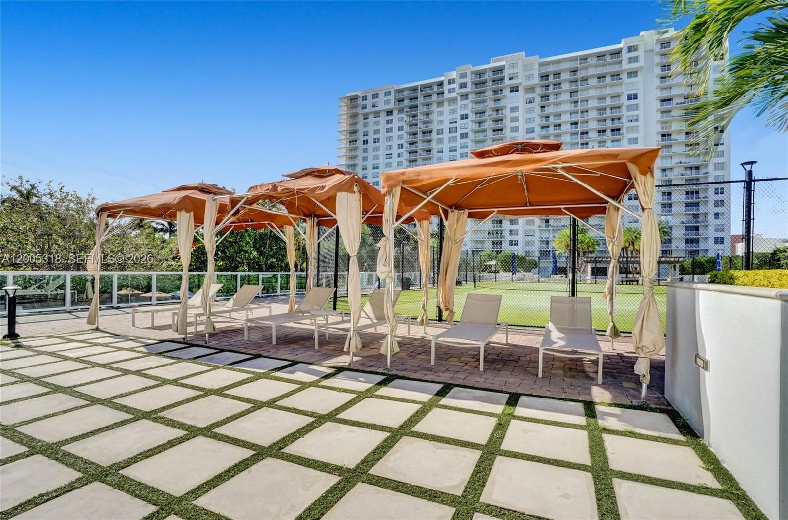 2851 NE 183rd St # 2012E, Aventura FL 33160 — 50
