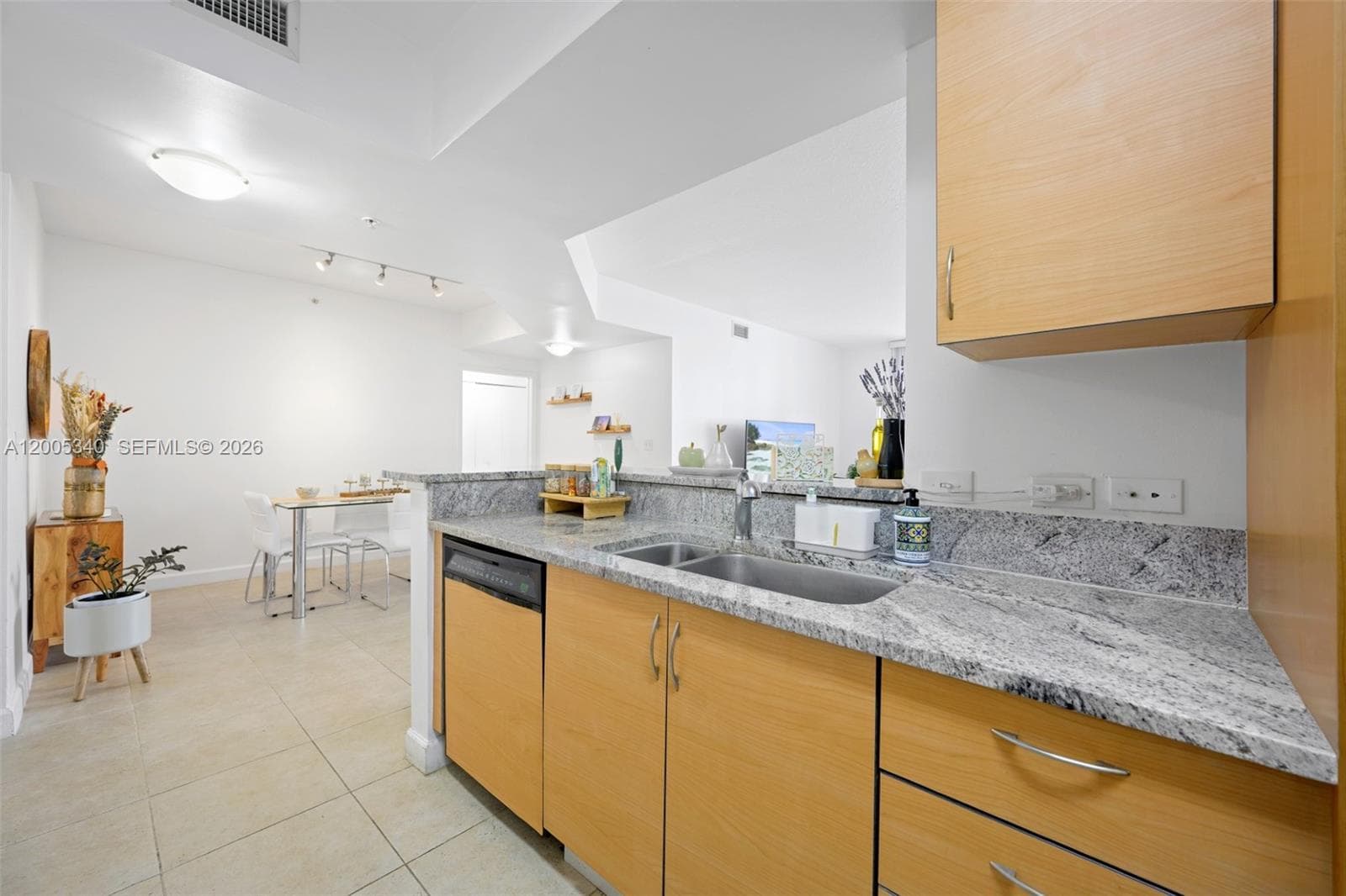 18800 NE 29th Ave # 526, Aventura FL 33180 — 17