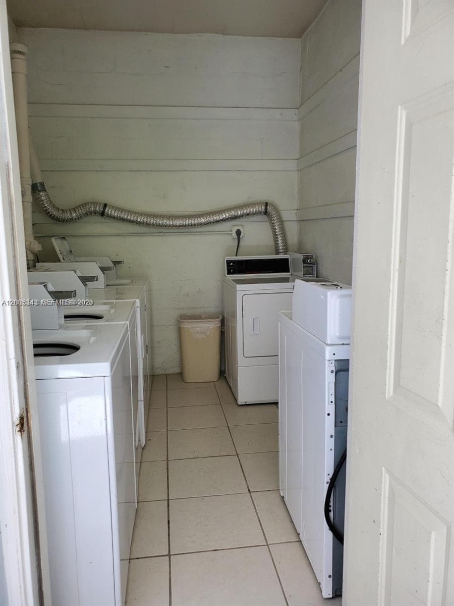 1185 Marseille Dr # 209, Miami Beach FL 33141 — 16