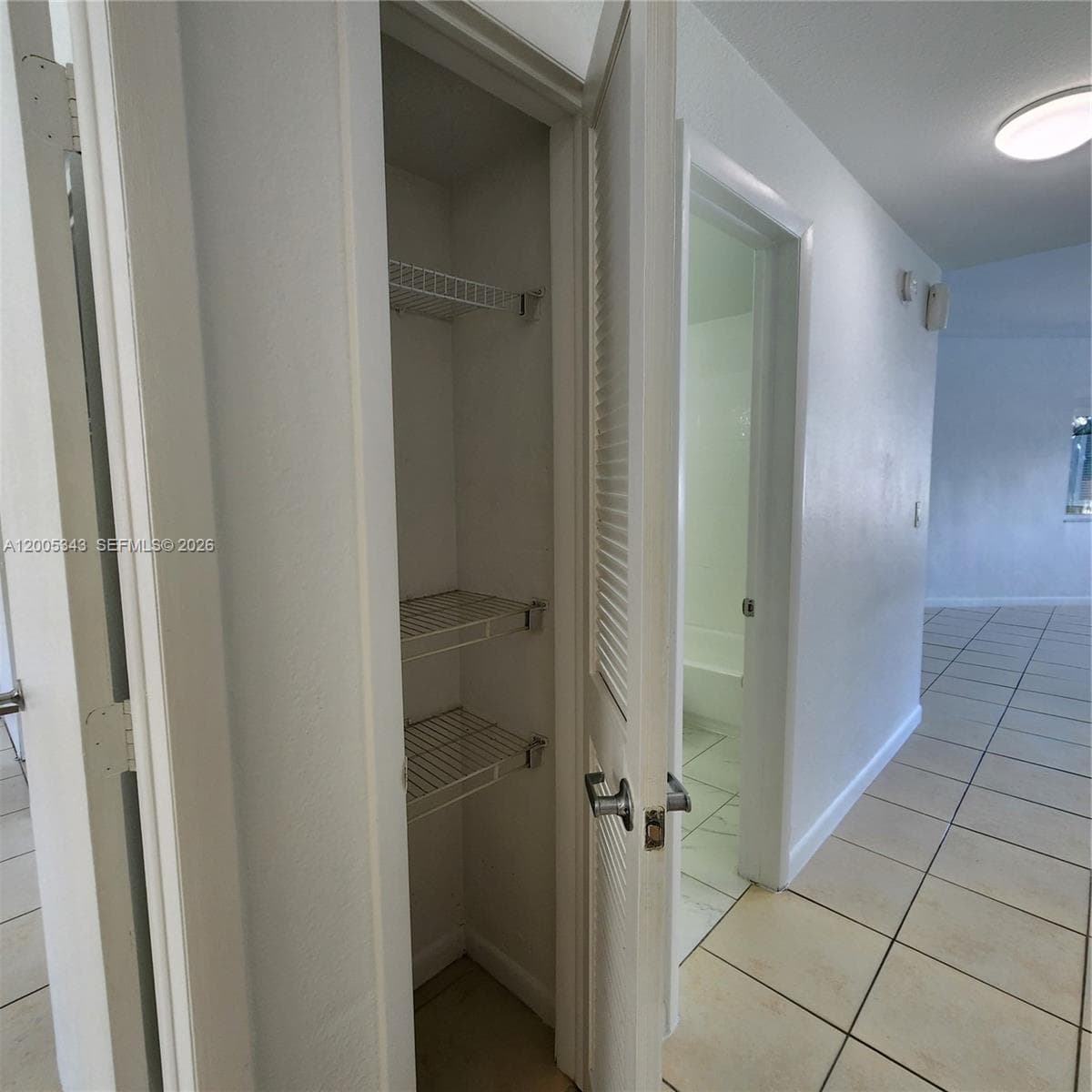 1185 Marseille Dr # 209, Miami Beach FL 33141 — 28
