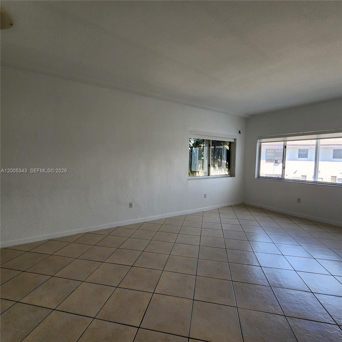 1185 Marseille Dr # 209, Miami Beach FL 33141 — 33