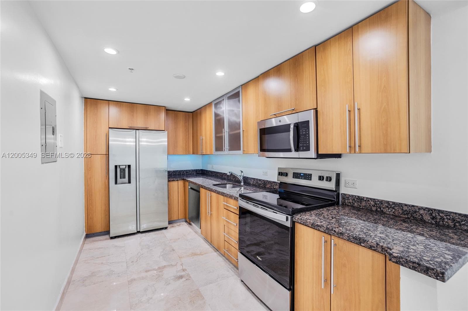 7501 E Treasure Dr # 7M, North Bay Village FL 33141 — 6