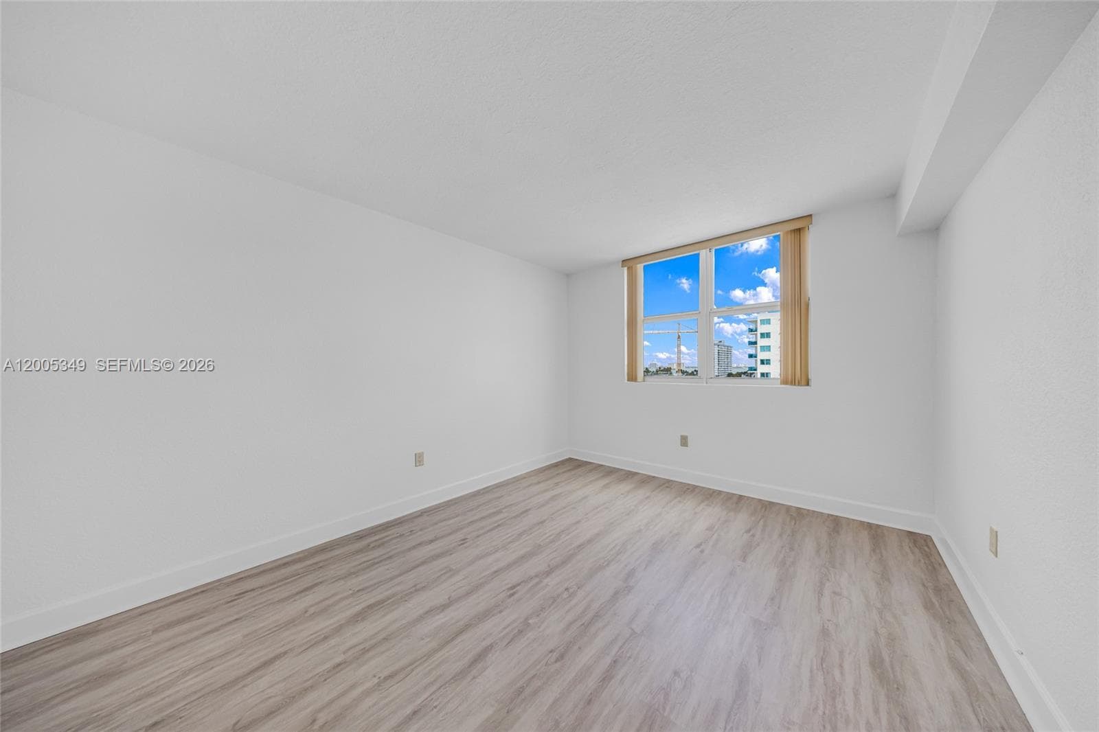 7501 E Treasure Dr # 7M, North Bay Village FL 33141 — 17