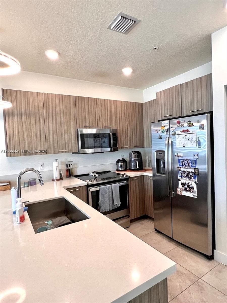 6420 NW 102nd Path # 304, Doral FL 33178 — 6