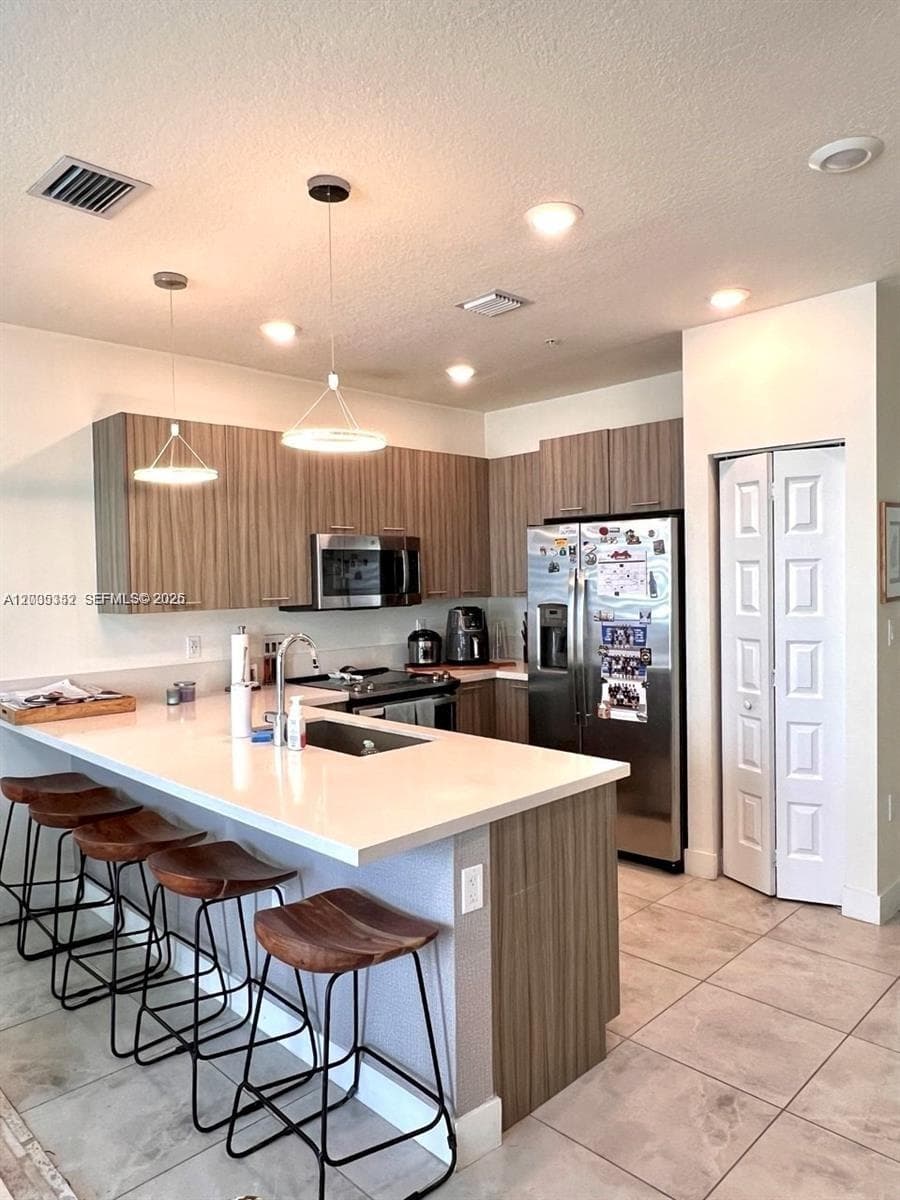 6420 NW 102nd Path # 304, Doral FL 33178 — 1