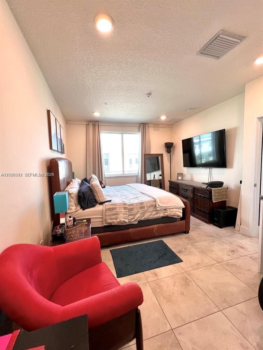 6420 NW 102nd Path # 304, Doral FL 33178 — 10