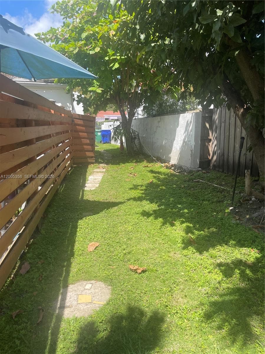 554 NE 74th St # 2, Miami FL 33138 — 25