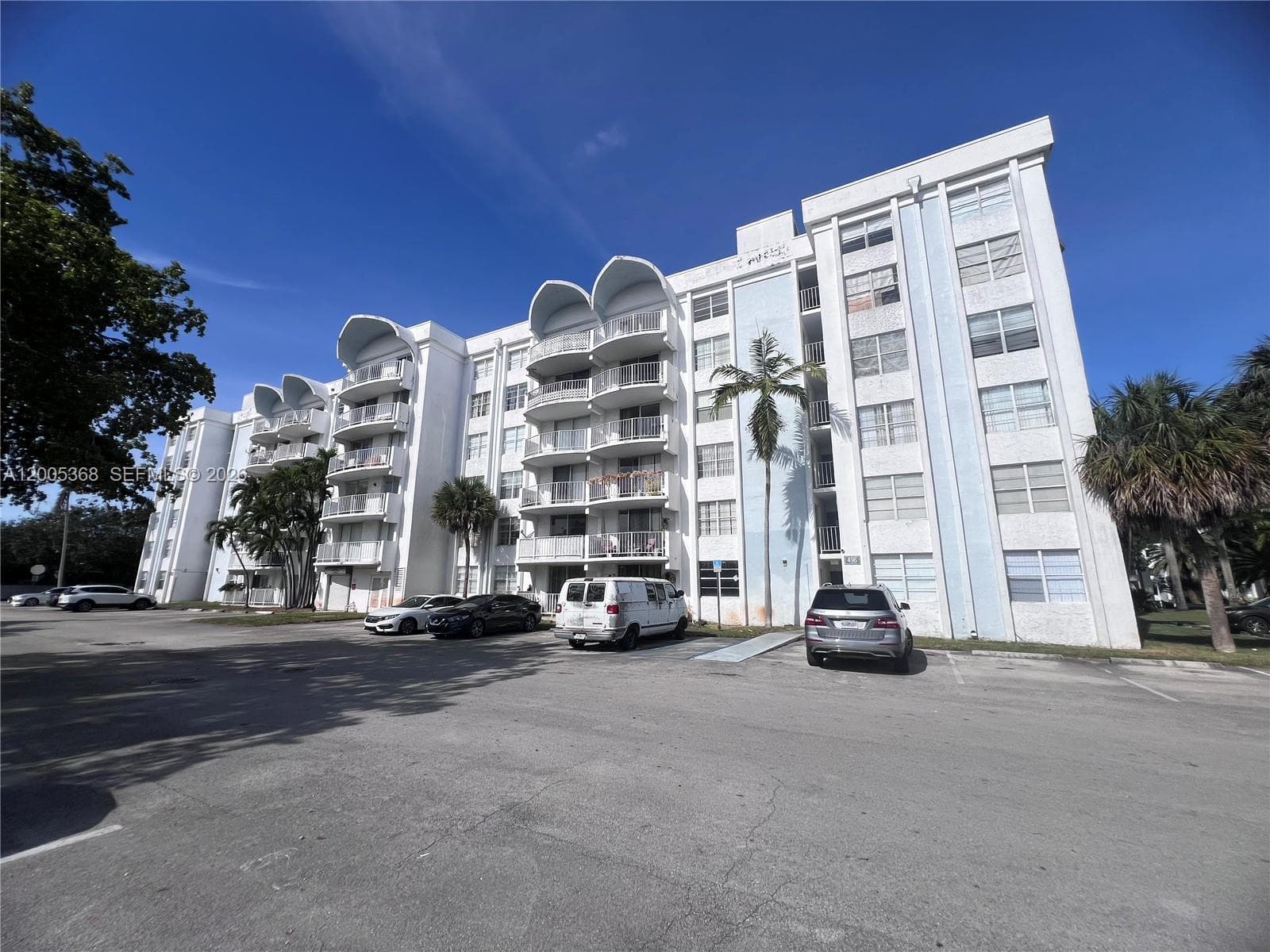 496 NW 165th St Rd # 414, Miami FL 33169 — 1