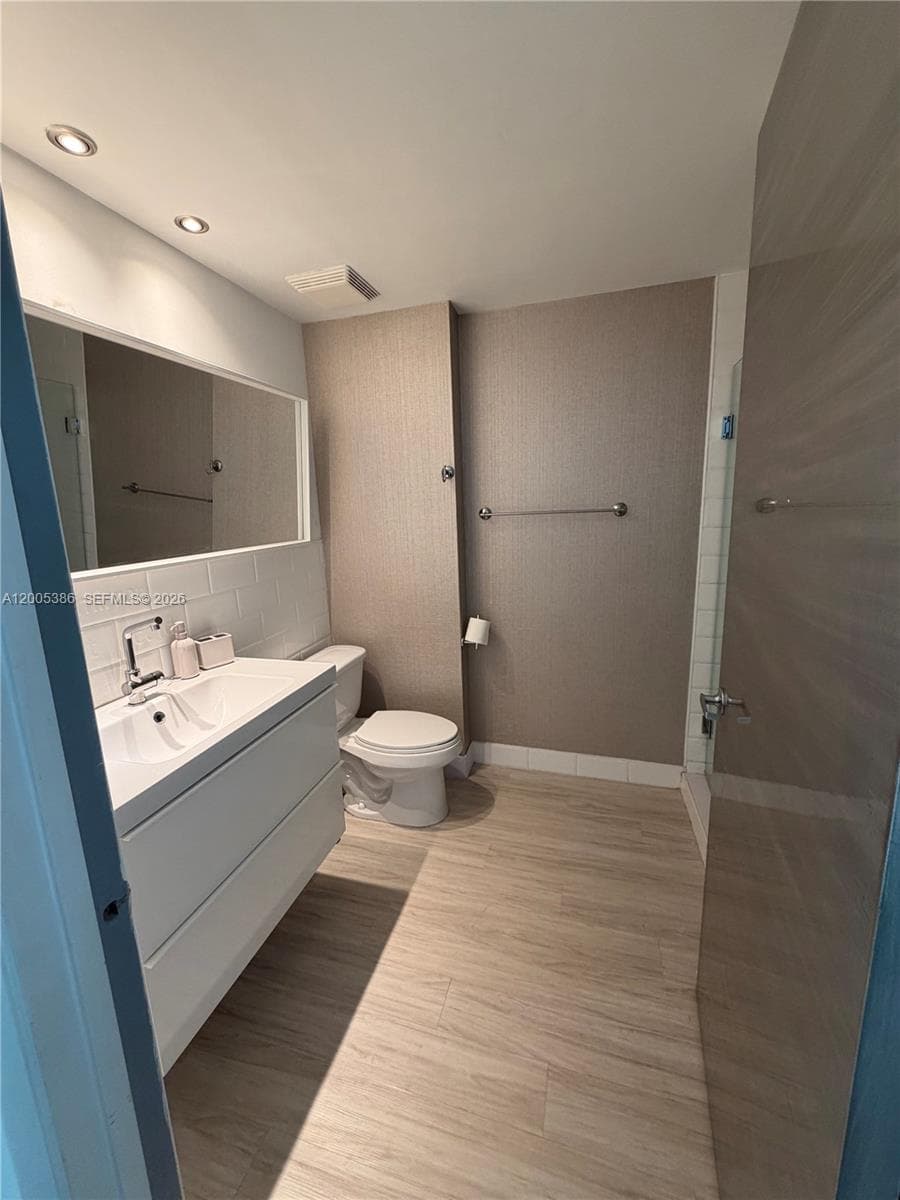 690 SW 1st Ct # 2524, Miami FL 33130 — 12