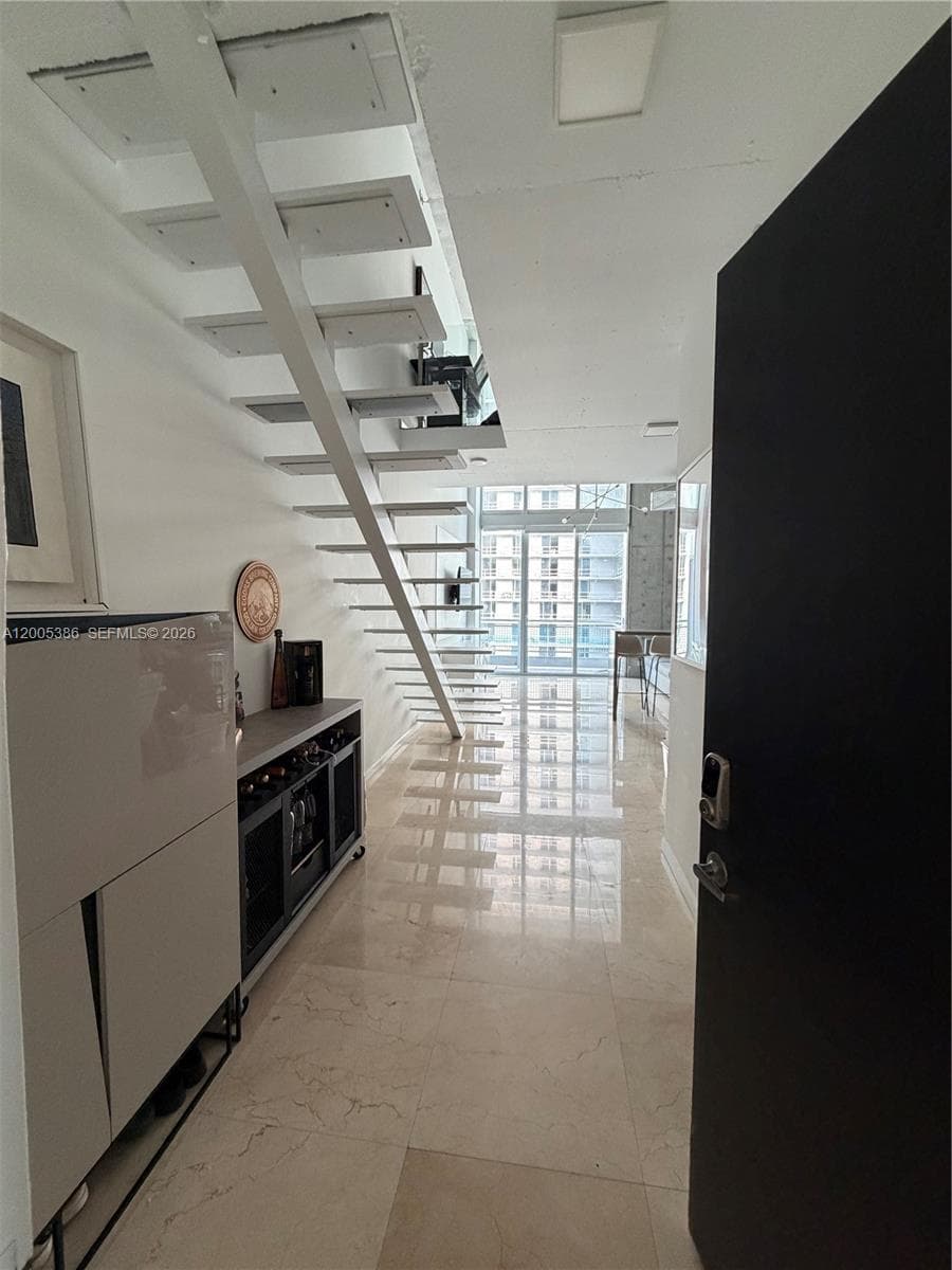 690 SW 1st Ct # 2524, Miami FL 33130 — 3
