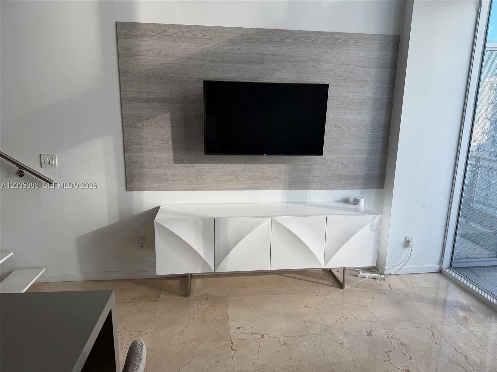 690 SW 1st Ct # 2524, Miami FL 33130 — 9
