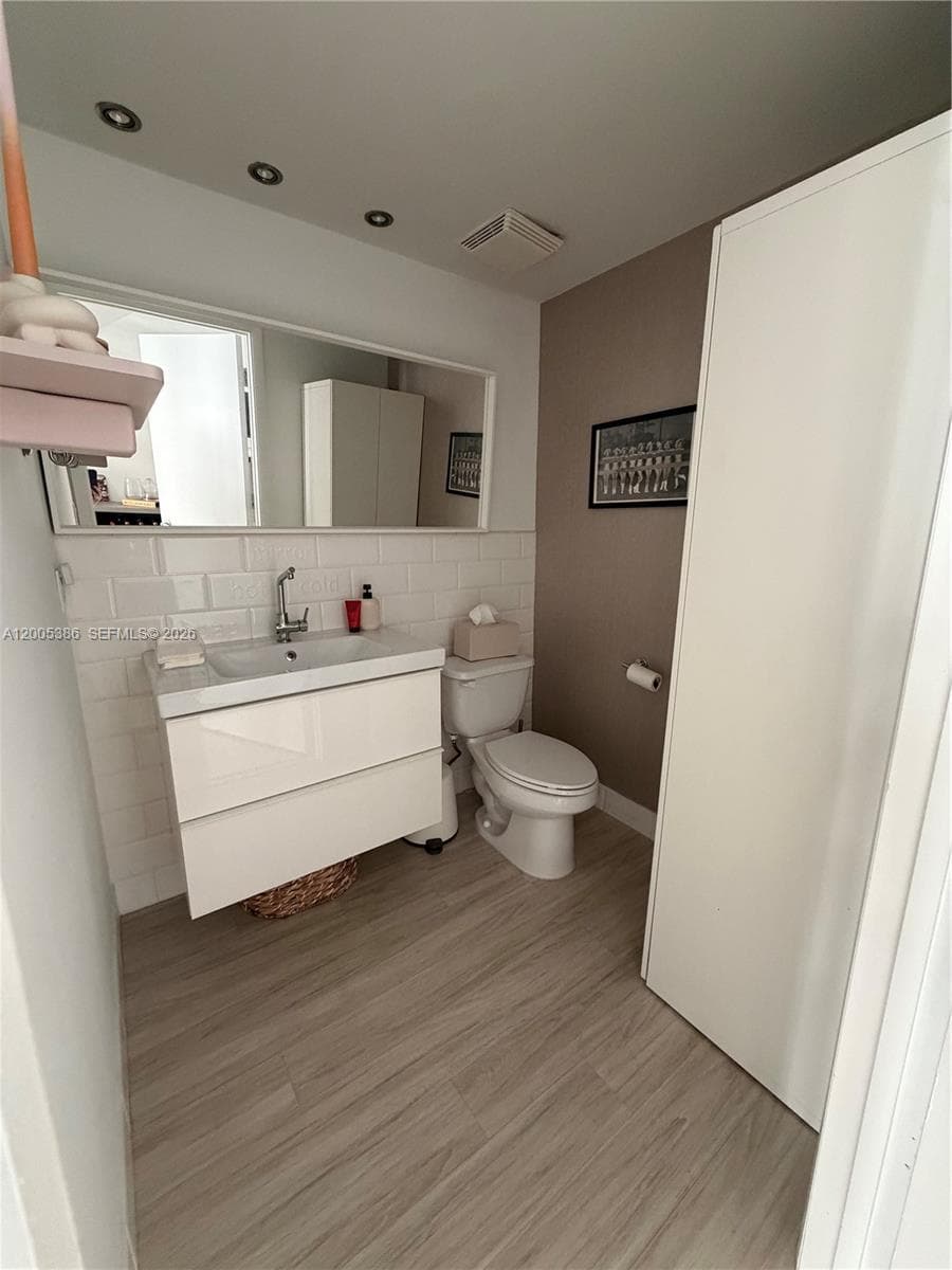690 SW 1st Ct # 2524, Miami FL 33130 — 10