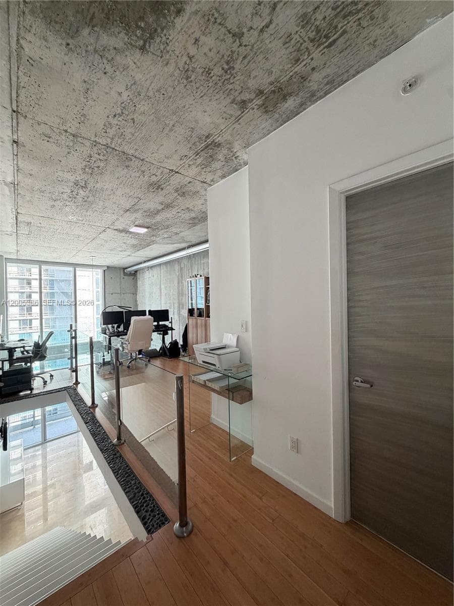 690 SW 1st Ct # 2524, Miami FL 33130 — 19