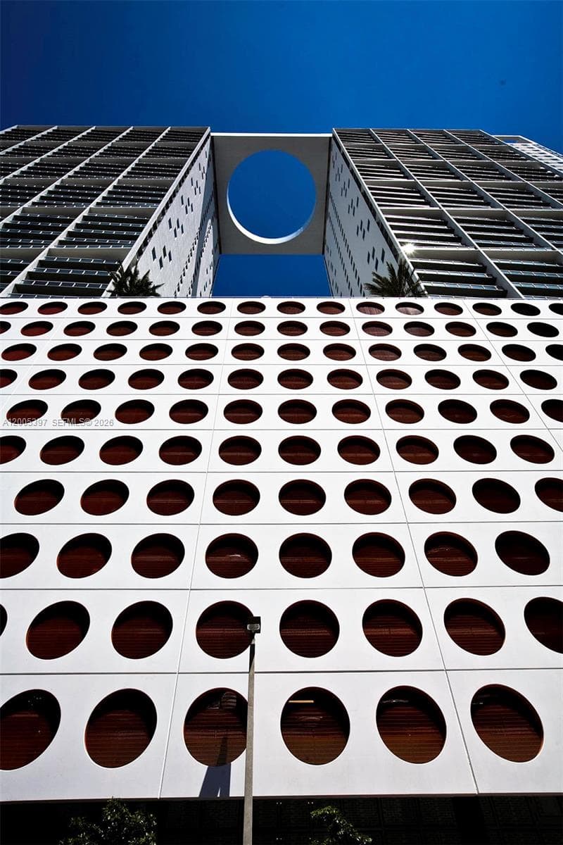 500 Brickell Ave # 1405, Miami FL 33131 — 2
