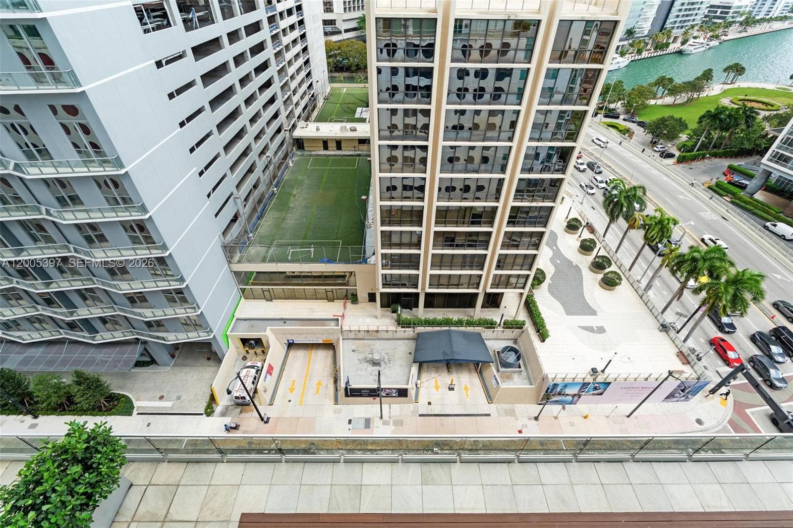 500 Brickell Ave # 1405, Miami FL 33131 — 36