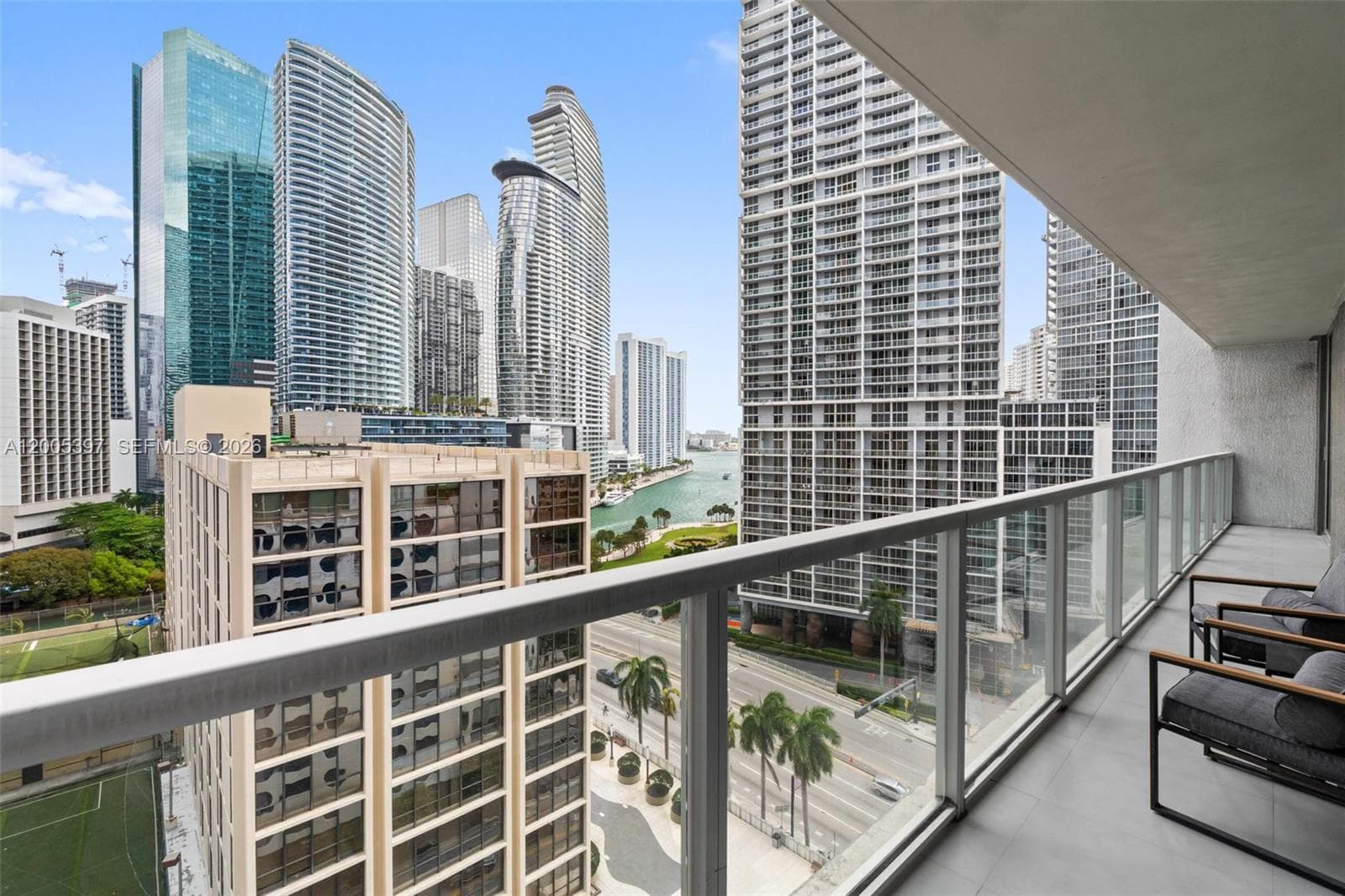 500 Brickell Ave # 1405, Miami FL 33131 — 38