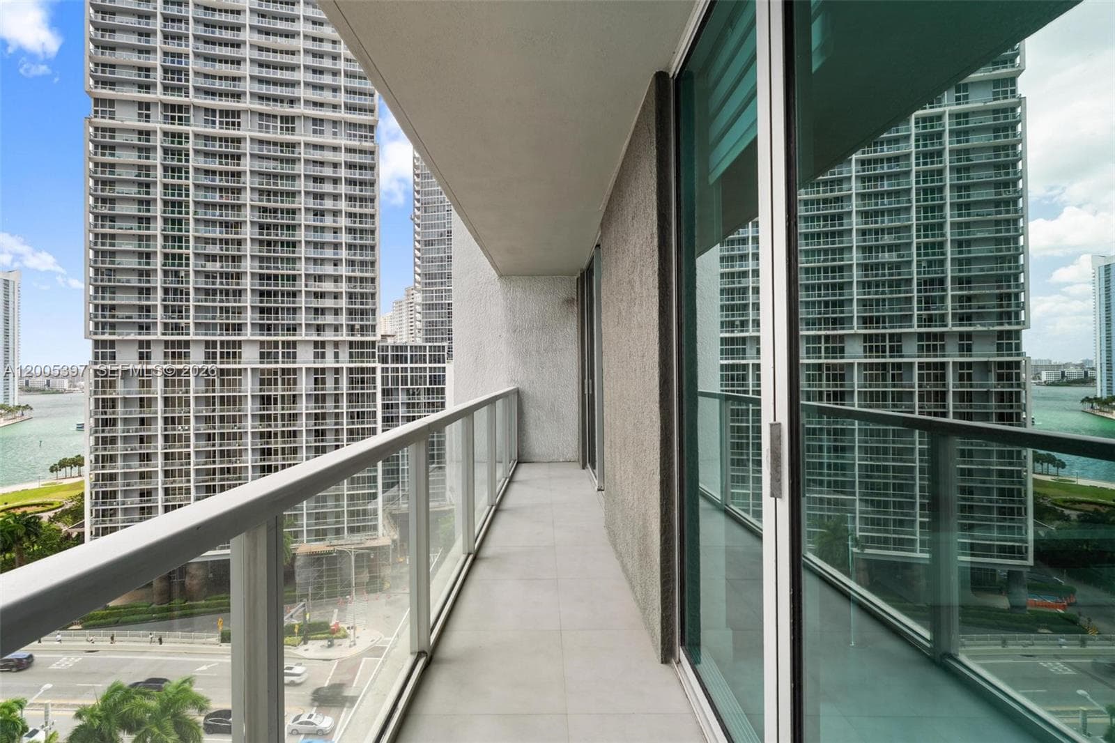 500 Brickell Ave # 1405, Miami FL 33131 — 39