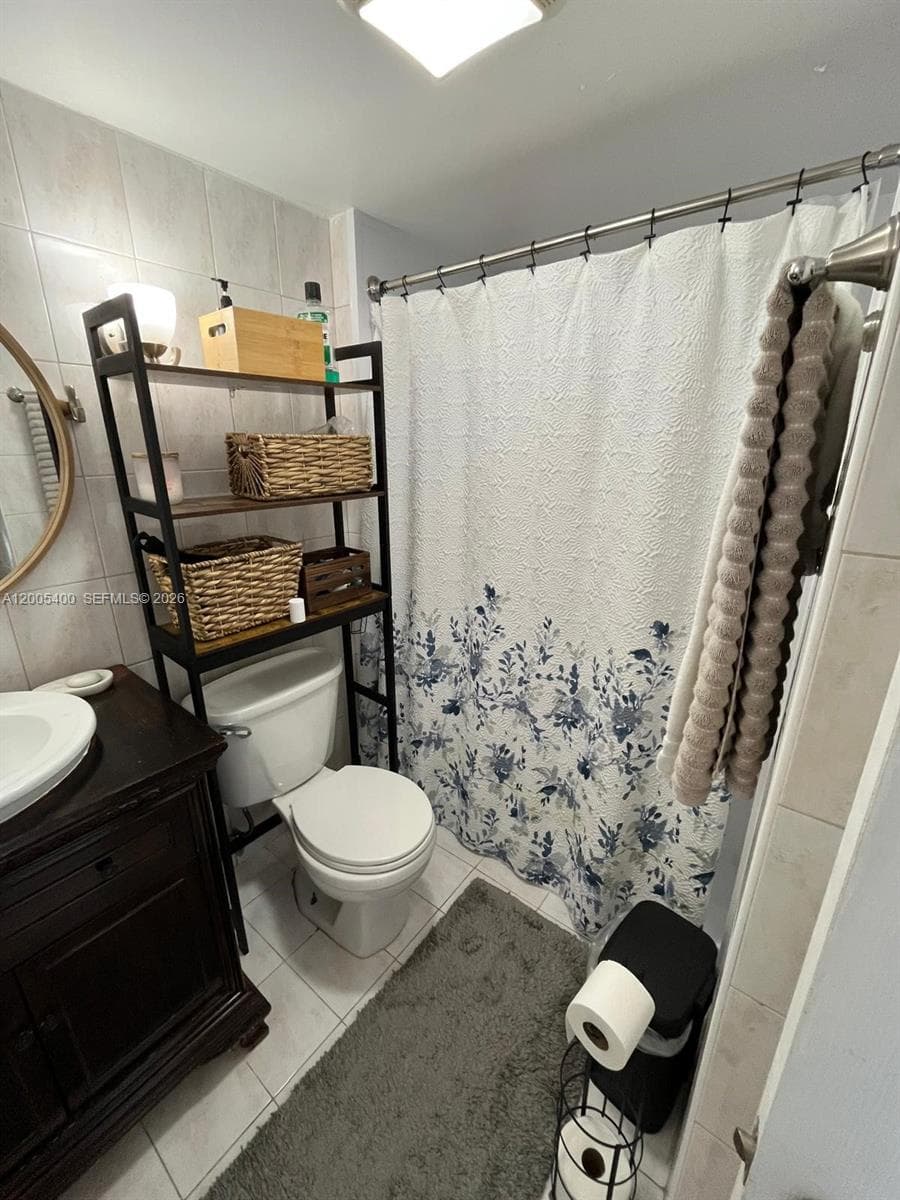 3475 N Country Club Dr # 312, Aventura FL 33180 — 19