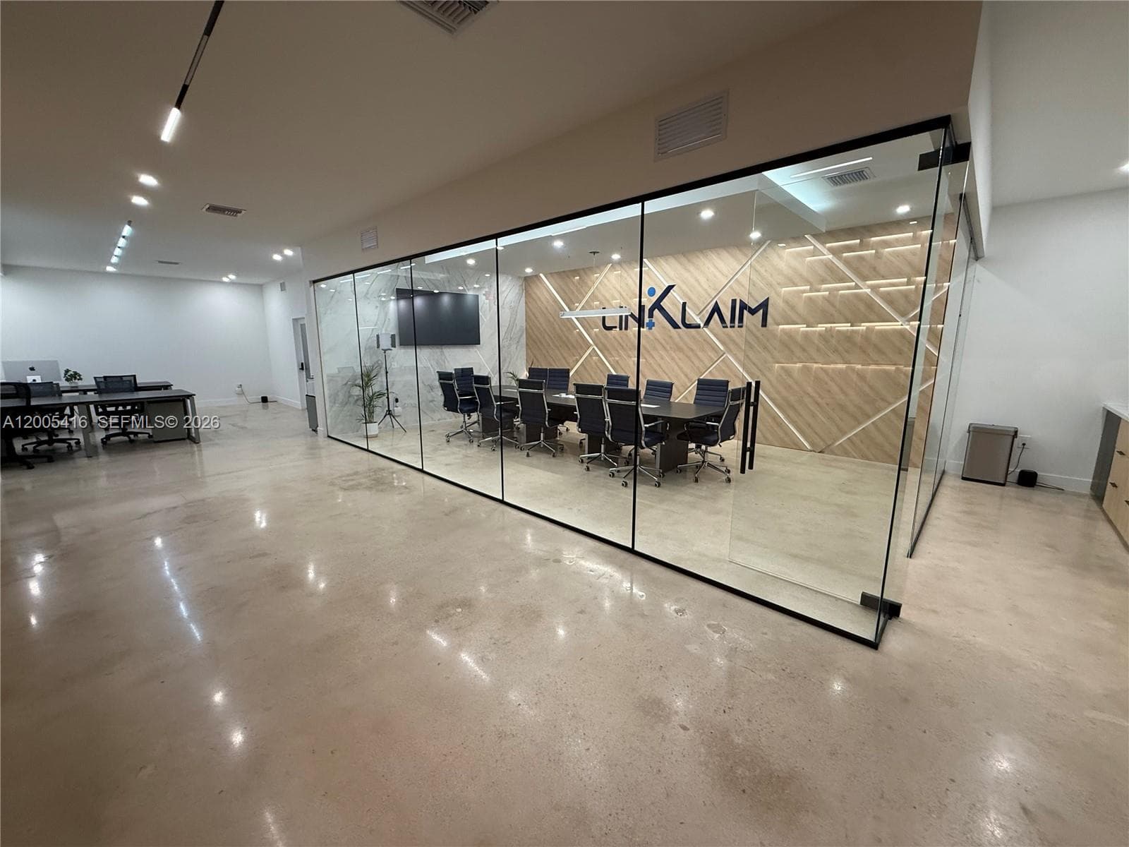 5520-5522 NW 72nd Ave # 5520, Miami FL 33166 — 6