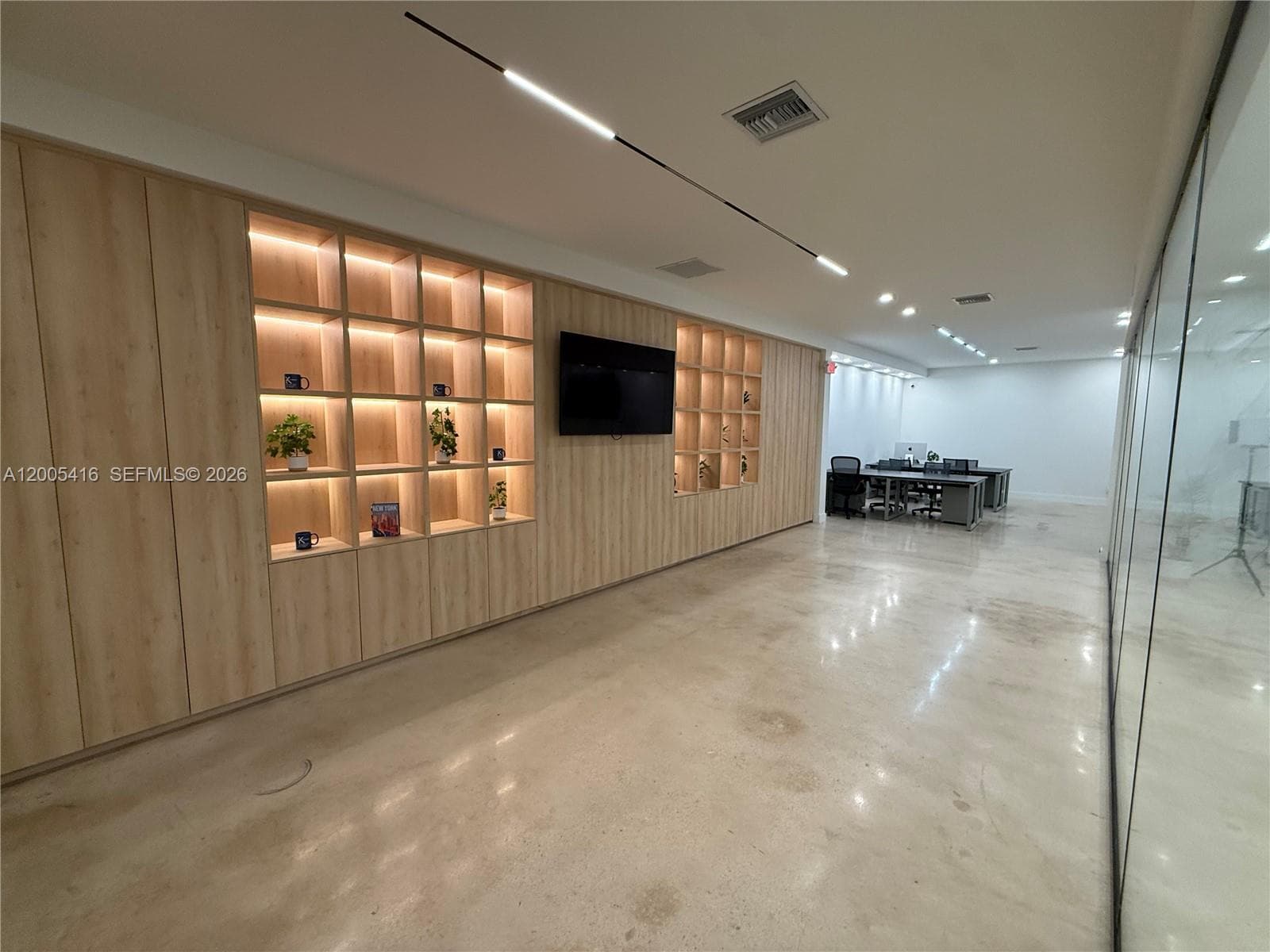 5520-5522 NW 72nd Ave # 5520, Miami FL 33166 — 7