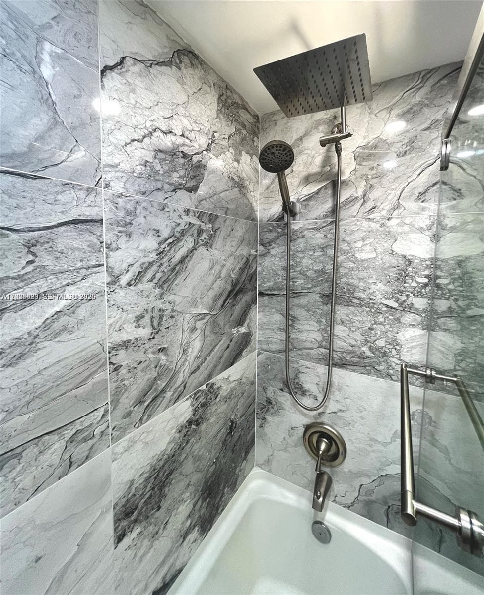 100 Bayview Dr # 1827, Sunny Isles Beach FL 33160 — 26