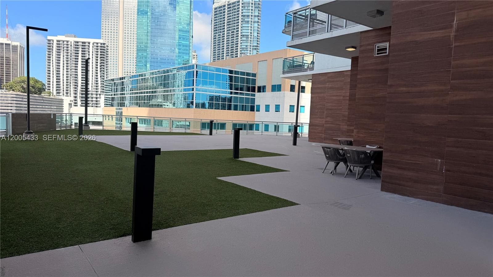 350 S Miami Ave # 3608, Miami FL 33130 — 16