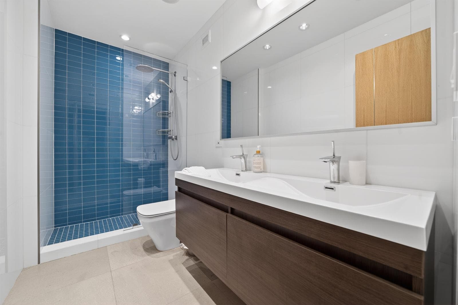 2301 Collins Avenue, Miami Beach FL 33139 — 18