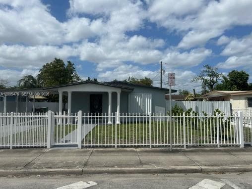 841 Hialeah Dr, Hialeah FL 33010 — 2