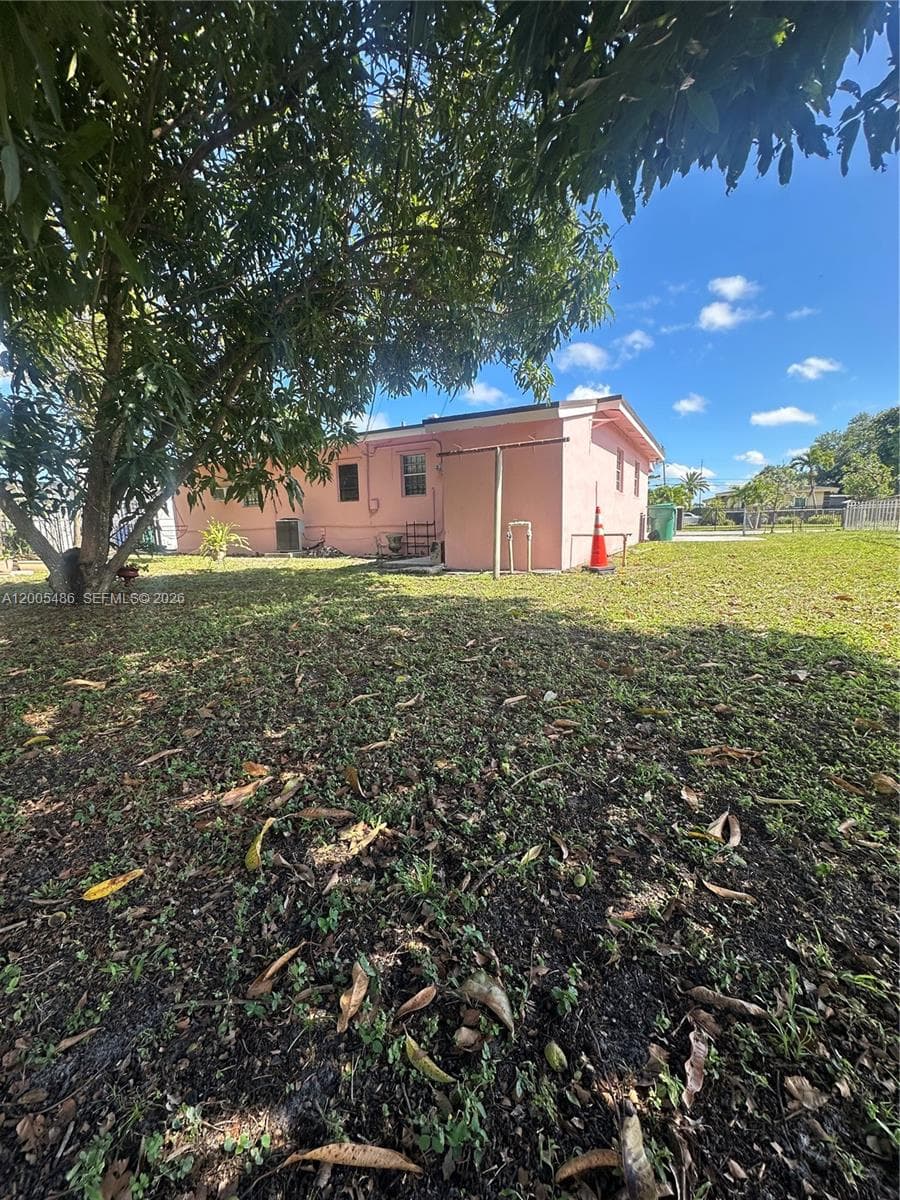 3501 NW 171st Ter, Miami Gardens FL 33056 — 23