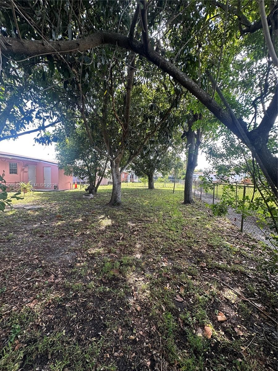 3501 NW 171st Ter, Miami Gardens FL 33056 — 27
